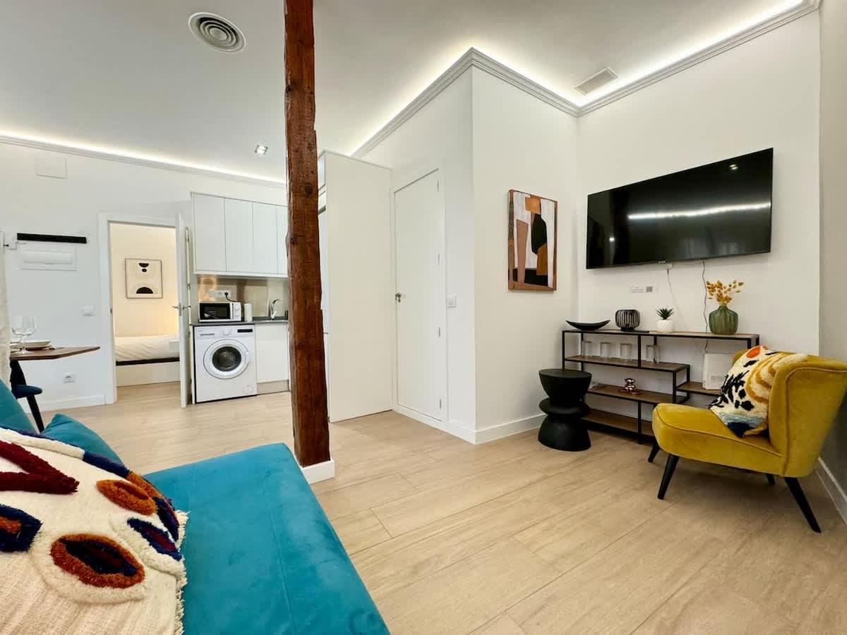 Plaza Mayor Cozy Private Apartment With Ac มาดริด ภายนอก รูปภาพ