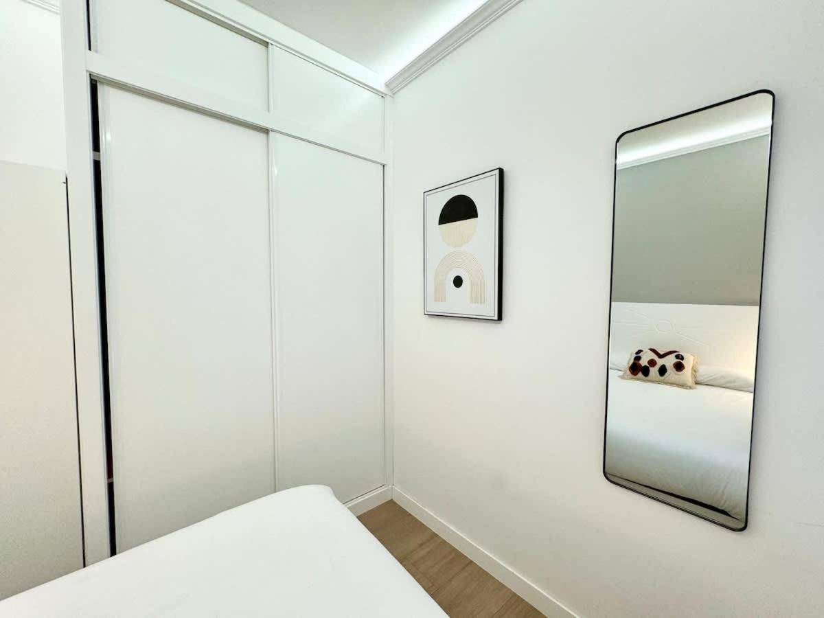 Plaza Mayor Cozy Private Apartment With Ac มาดริด ภายนอก รูปภาพ