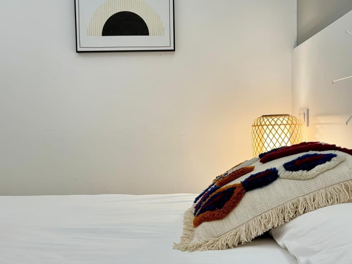 Plaza Mayor Cozy Private Apartment With Ac มาดริด ภายนอก รูปภาพ