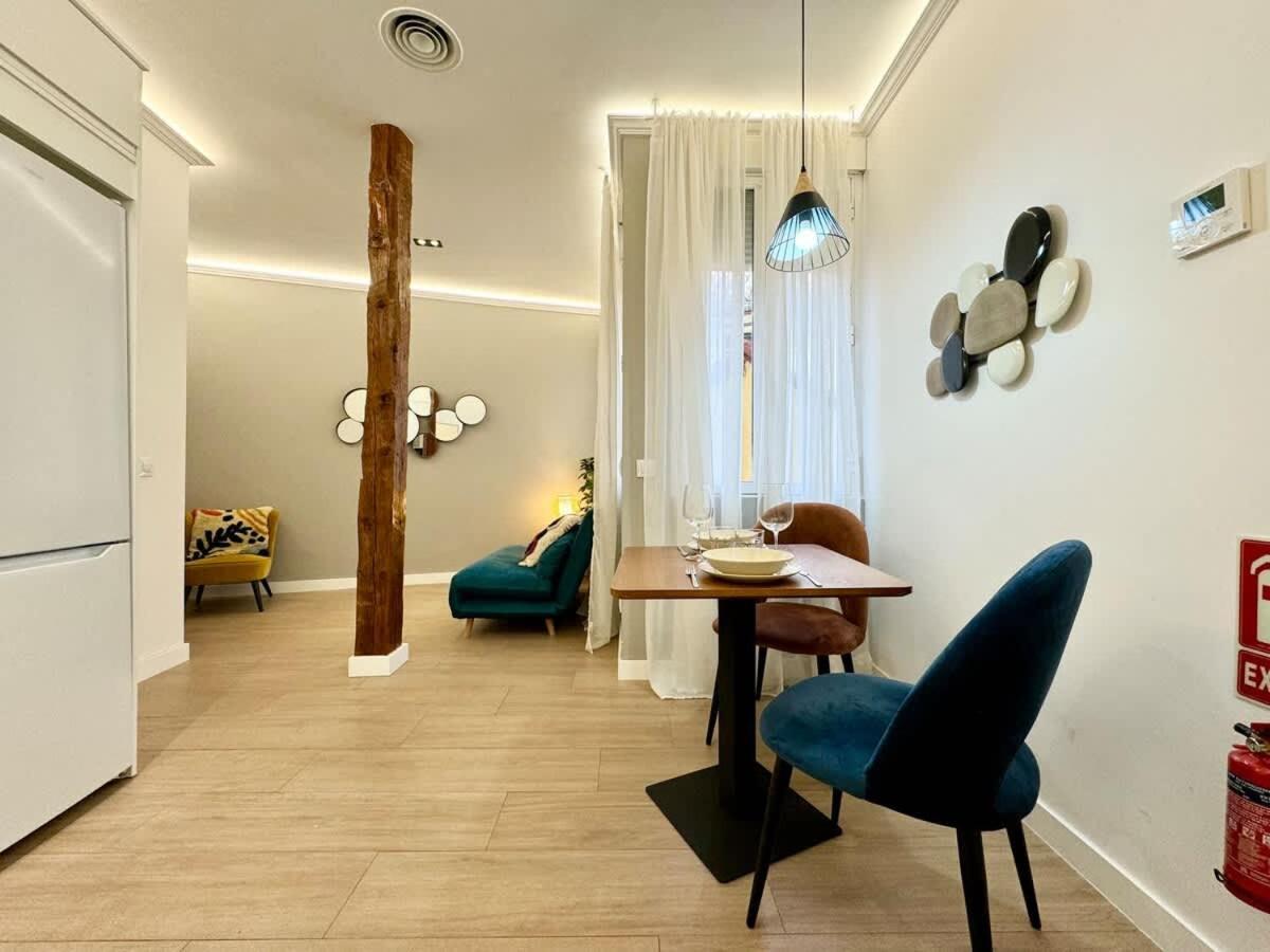 Plaza Mayor Cozy Private Apartment With Ac มาดริด ภายนอก รูปภาพ
