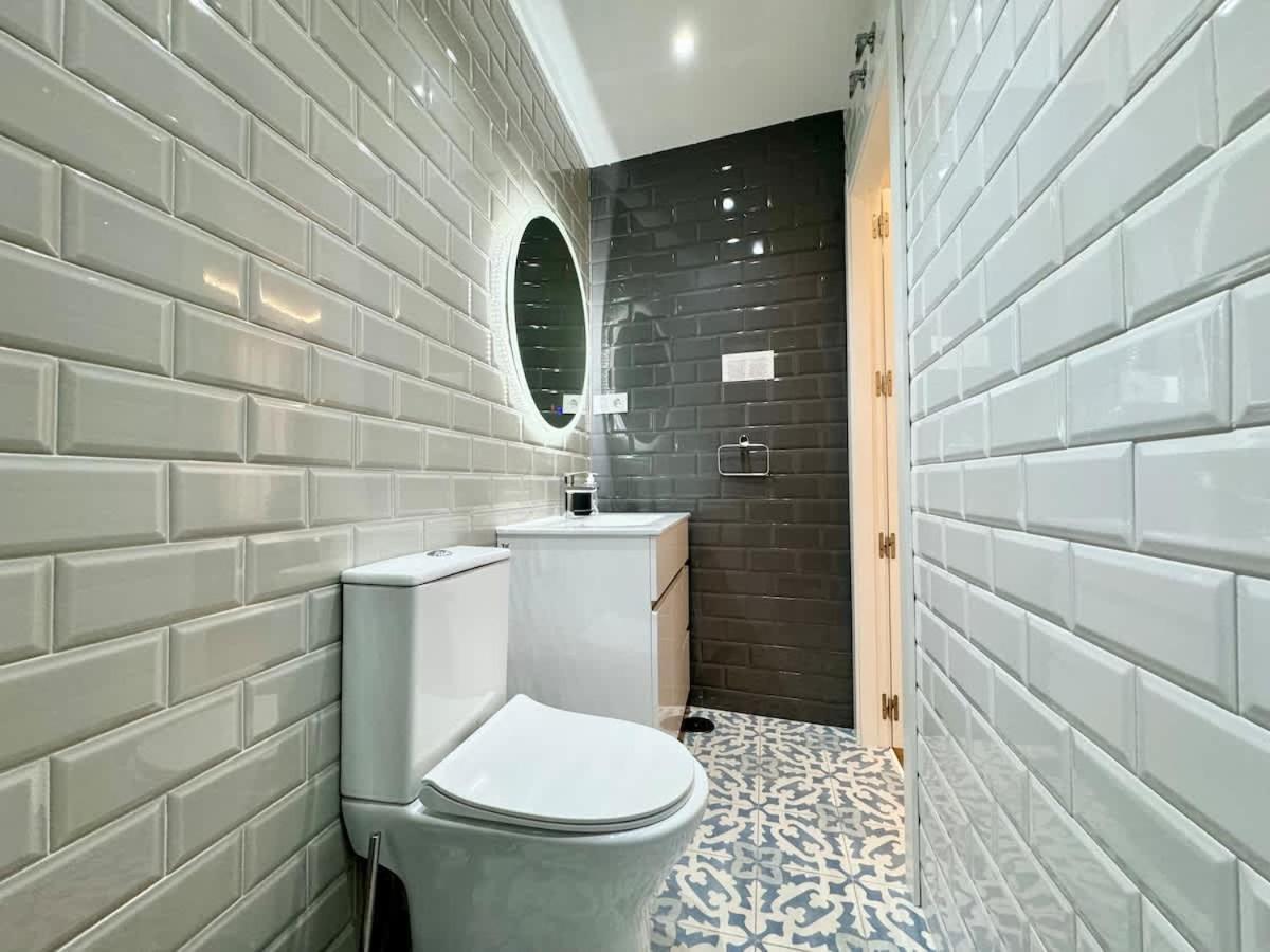 Plaza Mayor Cozy Private Apartment With Ac มาดริด ภายนอก รูปภาพ