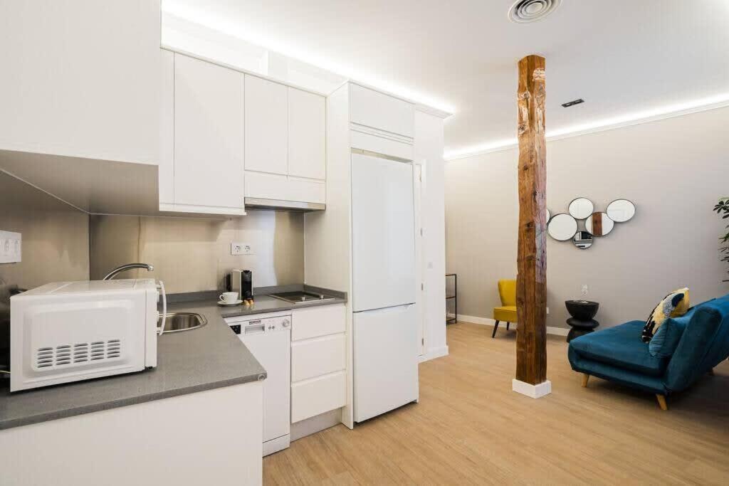 Plaza Mayor Cozy Private Apartment With Ac มาดริด ภายนอก รูปภาพ